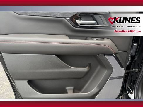 New 2026 GMC Yukon XL AT4 Ultimate w/ LPO, Floor Liner Package AWD/4WD image 33