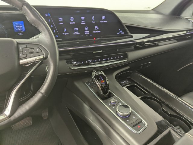 Used 2023 Cadillac Escalade Sport w/ LPO, ONYX Package AWD/4WD image 14