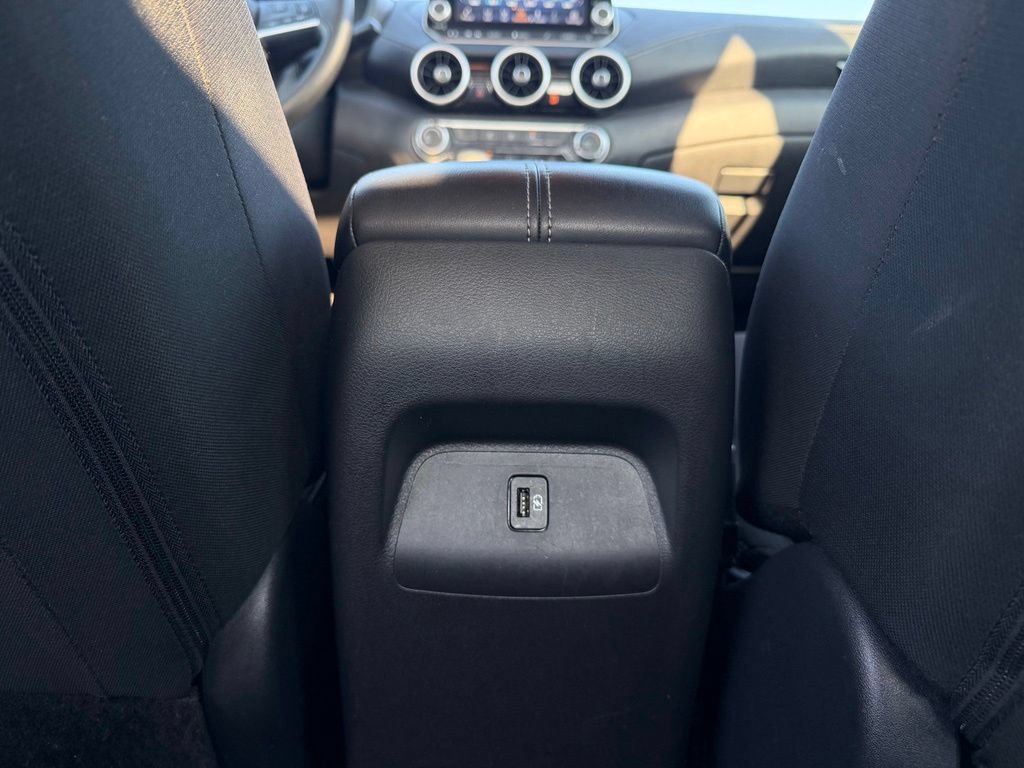 Used 2025 Nissan Sentra SV FWD image 28