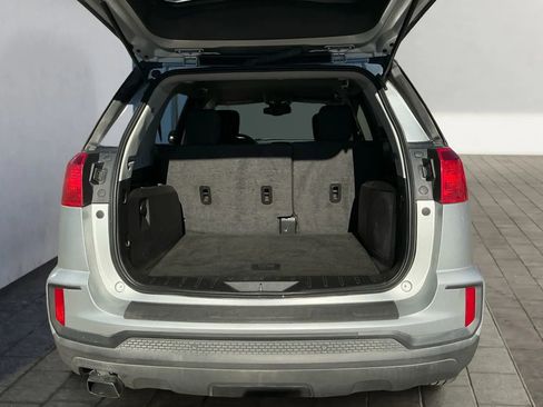 Used 2017 GMC Terrain SLE image 19