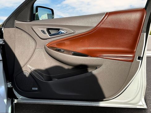 Used 2016 Chevrolet Malibu Premier w/ Driver Confidence Package II image 19