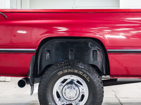 Used 1997 Dodge Ram 2500 Truck 4x4 Club Cab image 9