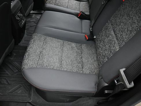 Used 2023 Chevrolet Colorado Z71 w/ Z71 Convenience Package 2 image 21