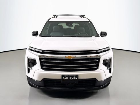 Used 2024 Chevrolet Traverse LT w/ LPO, Floor Liner Package FWD image 2