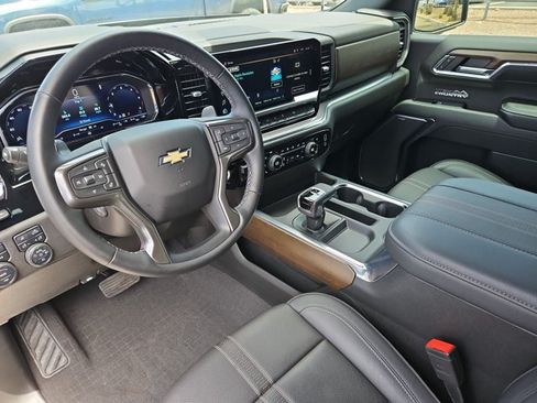 Used 2024 Chevrolet Silverado 1500 High Country w/ High Country Premium Package AWD/4WD image 13