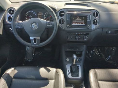 Used 2016 Volkswagen Tiguan SE FWD image 13