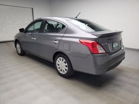 Used 2018 Nissan Versa SV FWD image 5