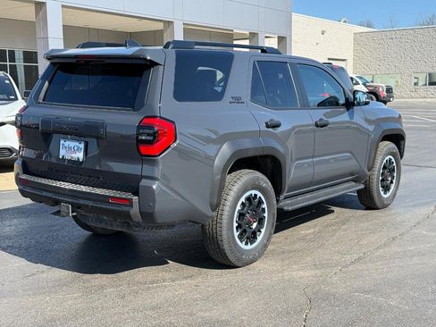 Certified 2025 Toyota 4Runner TRD Off-Road image 3