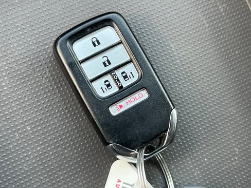 Used 2016 Honda Odyssey EX image 29