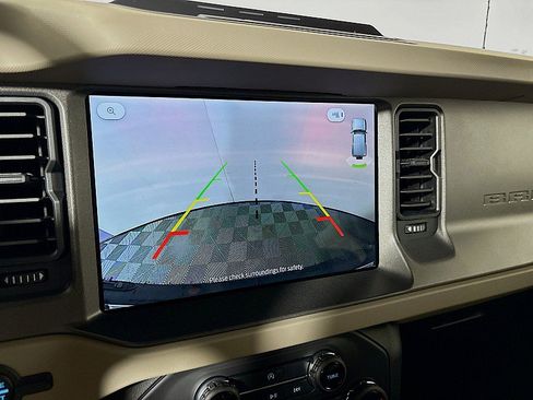 New 2026 Ford Bronco Big Bend w/ Black Diamond Package AWD/4WD image 16