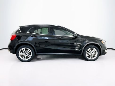 Used 2019 Mercedes-Benz GLA 250 4MATIC image 10
