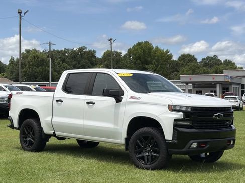 Used 2022 Chevrolet Silverado 1500 LT Trail Boss w/ Bed Protection Package AWD/4WD image 14