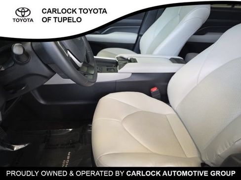 Used 2025 Toyota Grand Highlander FWD image 15