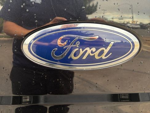 Used 2015 Ford F150 XLT w/ Equipment Group 302A Luxury AWD/4WD image 34