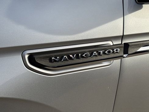 Used 2023 Lincoln Navigator L Reserve image 15