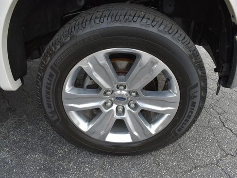 Used 2016 Ford F150 Lariat w/ Equipment Group 502A Luxury image 36