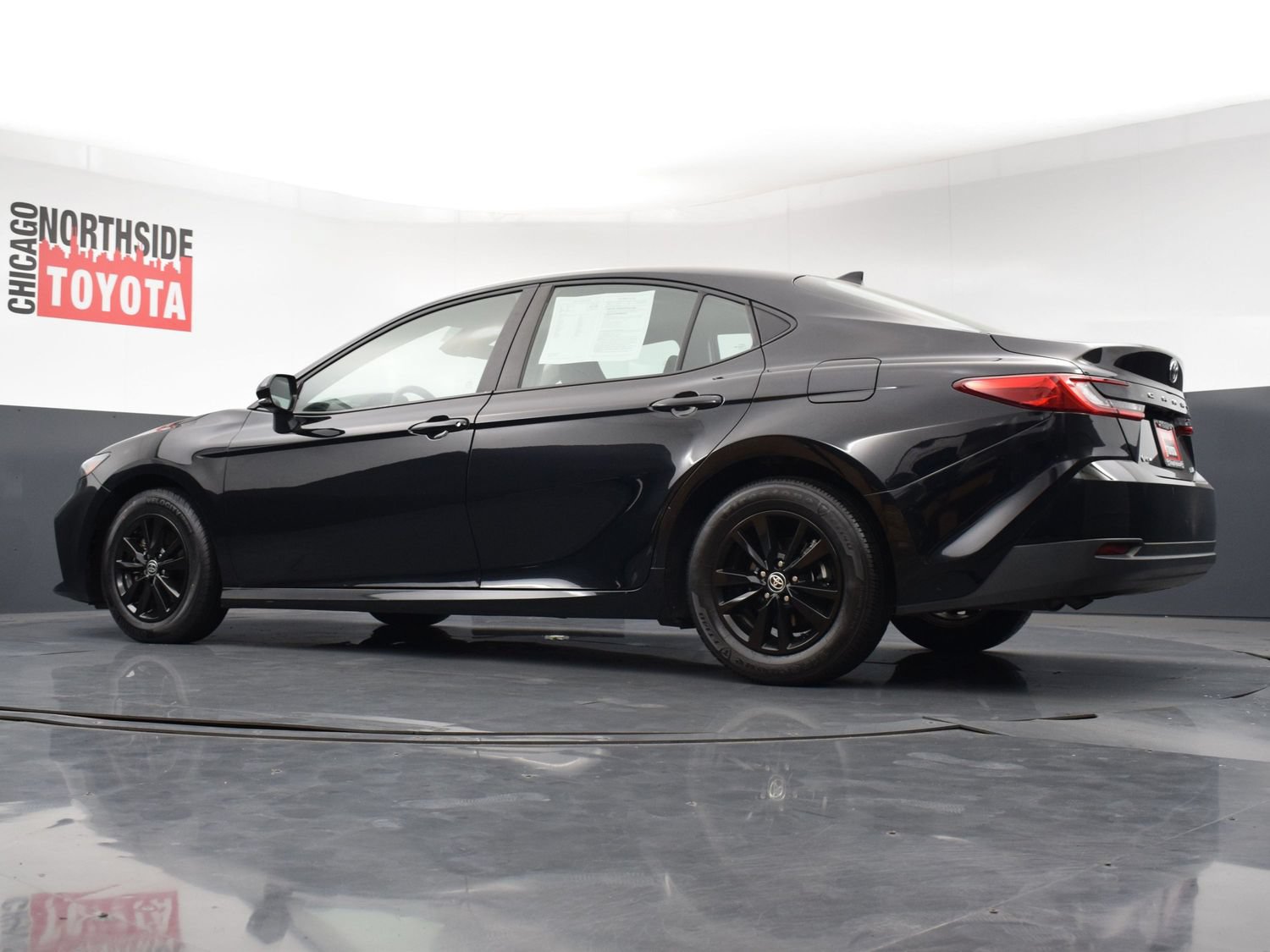 Used 2025 Toyota Camry LE FWD image 26