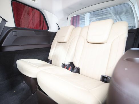 Used 2017 Mercedes-Benz GLS 450 4MATIC image 15