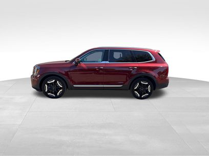 Used 2024 Kia Telluride S w/ S Sunroof Package