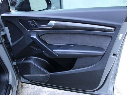 Used 2019 Audi SQ5 Prestige w/ Prestige Package image 30