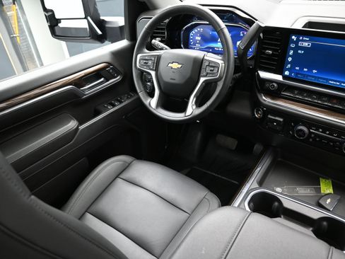 Used 2024 Chevrolet Silverado 3500 LT w/ Texas Edition AWD/4WD image 24