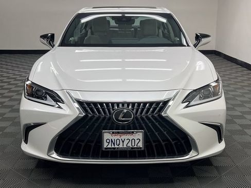 Certified 2024 Lexus ES 300h w/ Premium Package FWD image 3