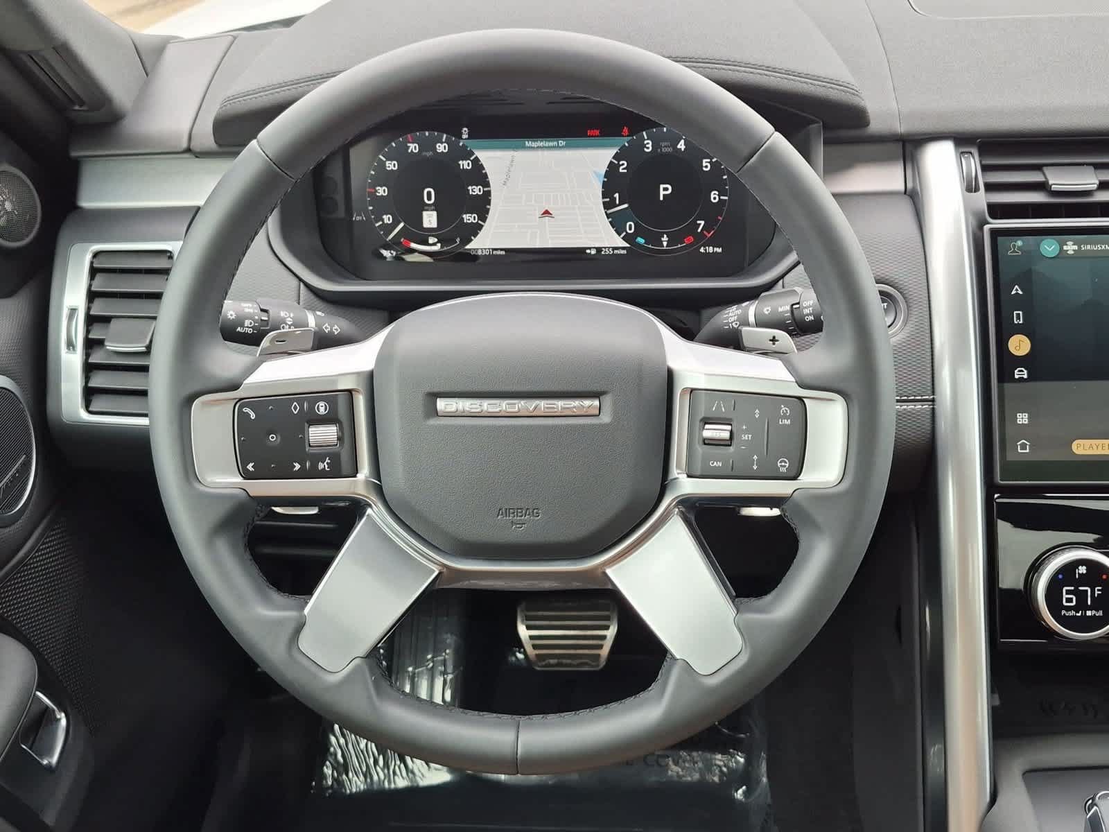 Certified 2025 Land Rover Discovery Dynamic SE AWD/4WD image 26
