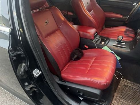 Used 2013 Chrysler 300 S image 19