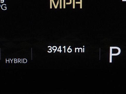 Used 2022 Jeep Wrangler Unlimited Sahara w/ Safety Group image 23