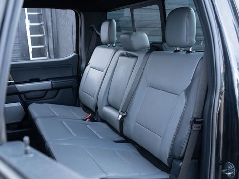 Used 2022 Ford F150 Lightning Lariat image 18