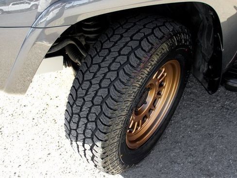 Used 2022 Toyota 4Runner SR5 image 42