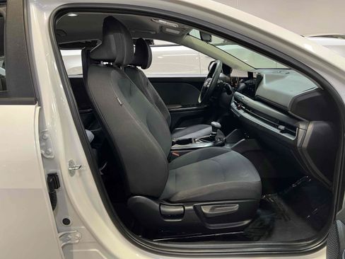 Used 2025 Kia K4 FWD image 33