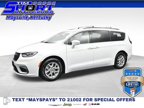 Used 2022 Chrysler Pacifica Touring-L FWD image 1