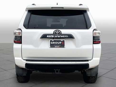 Used 2016 Toyota 4Runner TRD Pro AWD/4WD image 5