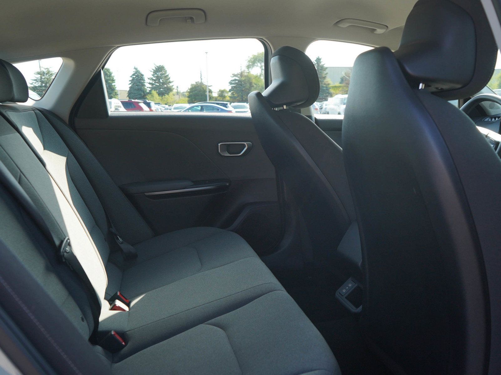 Used 2025 Kia K4 FWD image 11