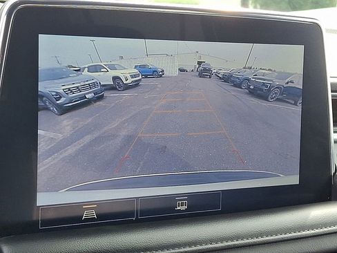 Used 2021 Chevrolet Suburban LS image 25