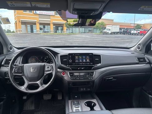 Used 2025 Honda Ridgeline RTL image 11