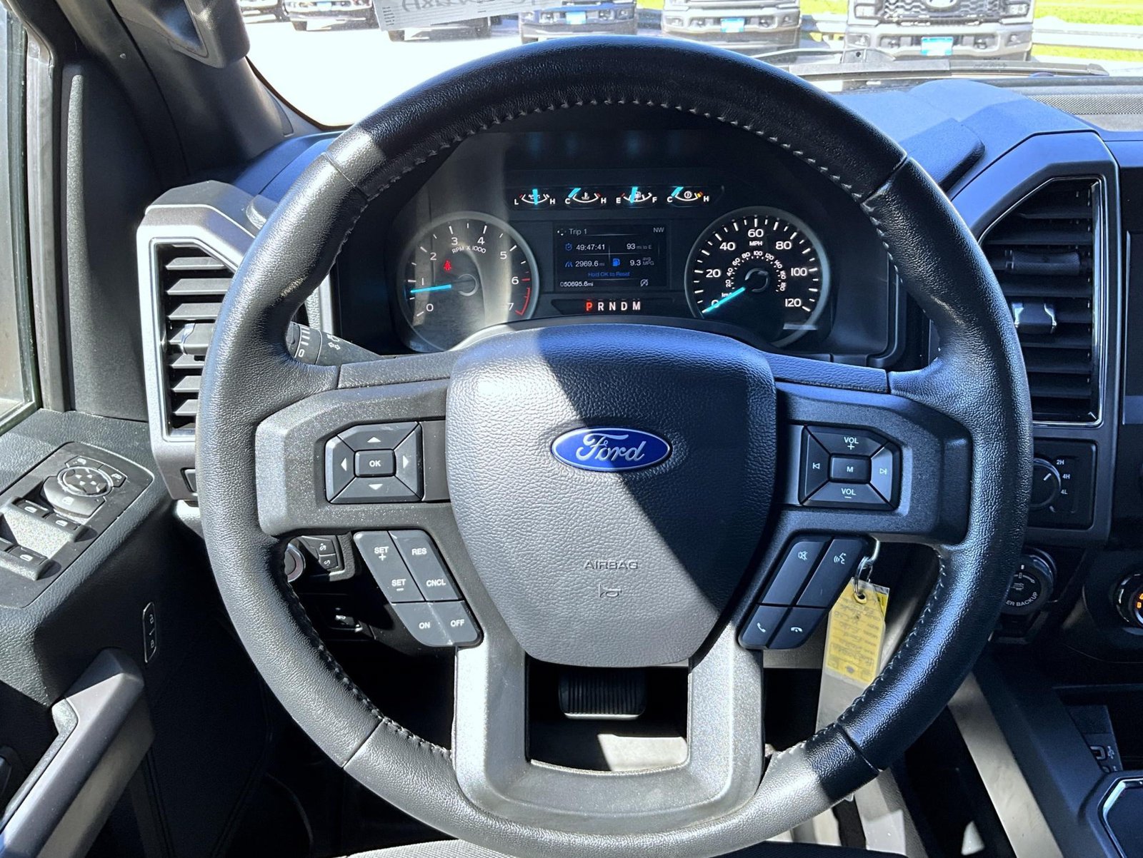 Used 2020 Ford F150 XLT w/ Equipment Group 302A Luxury AWD/4WD image 14