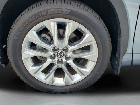 Used 2023 Toyota Highlander Limited image 34