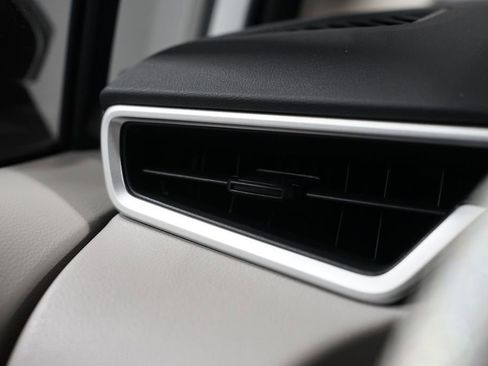 Certified 2025 Toyota Corolla LE image 23