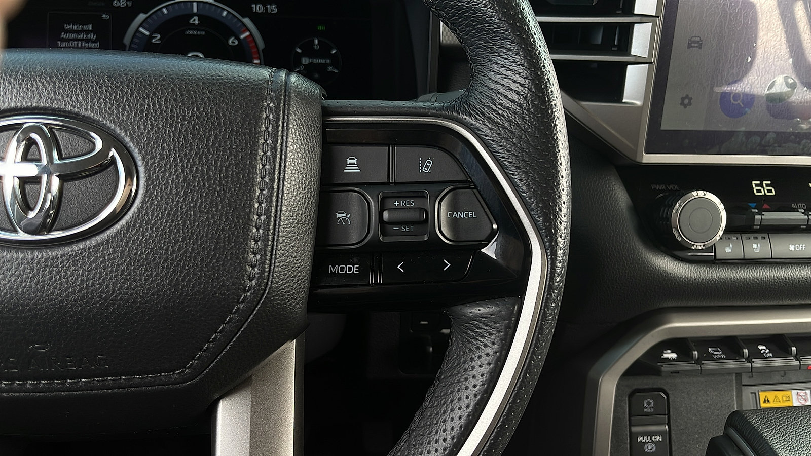 Used 2024 Toyota Tundra Limited AWD/4WD image 12