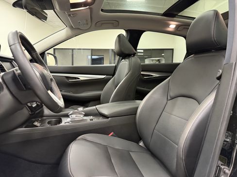 Certified 2024 INFINITI QX50 Luxe FWD image 12