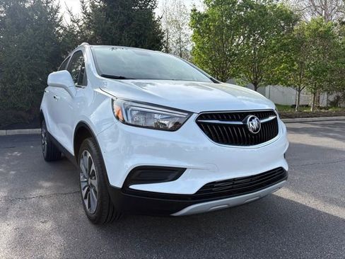 Certified 2022 Buick Encore Preferred w/ Safety Package image 10