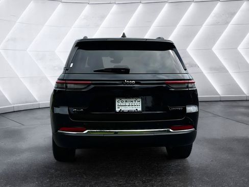 Used 2022 Jeep Grand Cherokee Limited AWD/4WD image 6