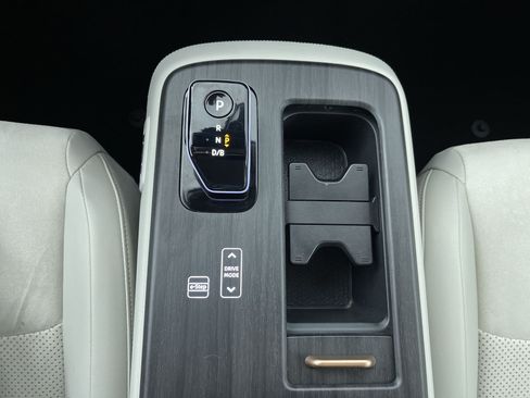 Certified 2024 Nissan Ariya AWD image 21