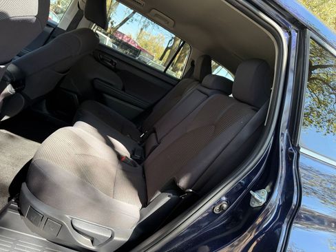 Used 2025 Toyota Highlander LE image 35