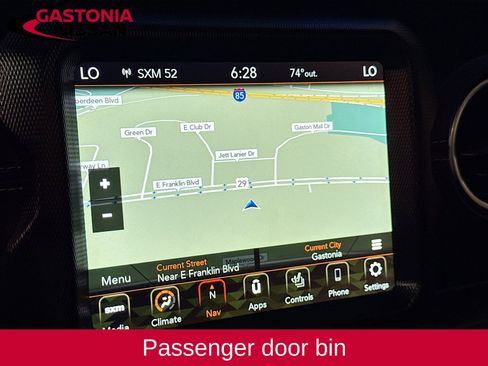 Used 2022 Jeep Wrangler Unlimited Sahara w/ Cold Weather Group image 17