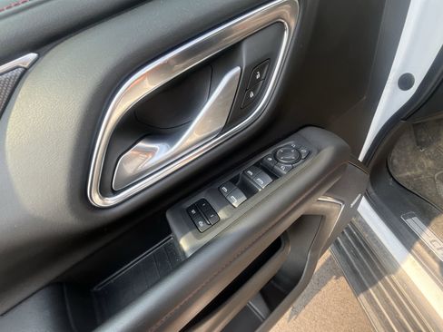 Used 2022 Chevrolet Tahoe RST w/ Sport Performance Package image 24