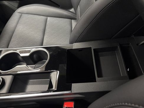 New 2026 Chevrolet Equinox LT w/ Convenience Package II image 17