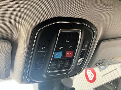Used 2023 Jeep Grand Cherokee L Limited w/ Luxury Tech Group II AWD/4WD image 29